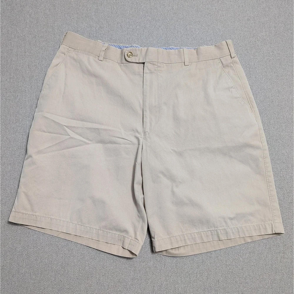 Peter Millar Shorts Men's Khaki Size 35x9 Flat Front 100% Cotton Chino Summer